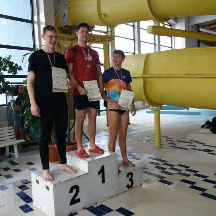 Zdjęcie Mistrzostwa NS w Pływaniu Ind i Dr 03 (5)d3a8e435-3f61-4fbe-8630-5b0bf7e56a6b.jpg w galerii Mistrzostwa Nowego Sącza w Pływaniu Indywidualnym i Drużynowym